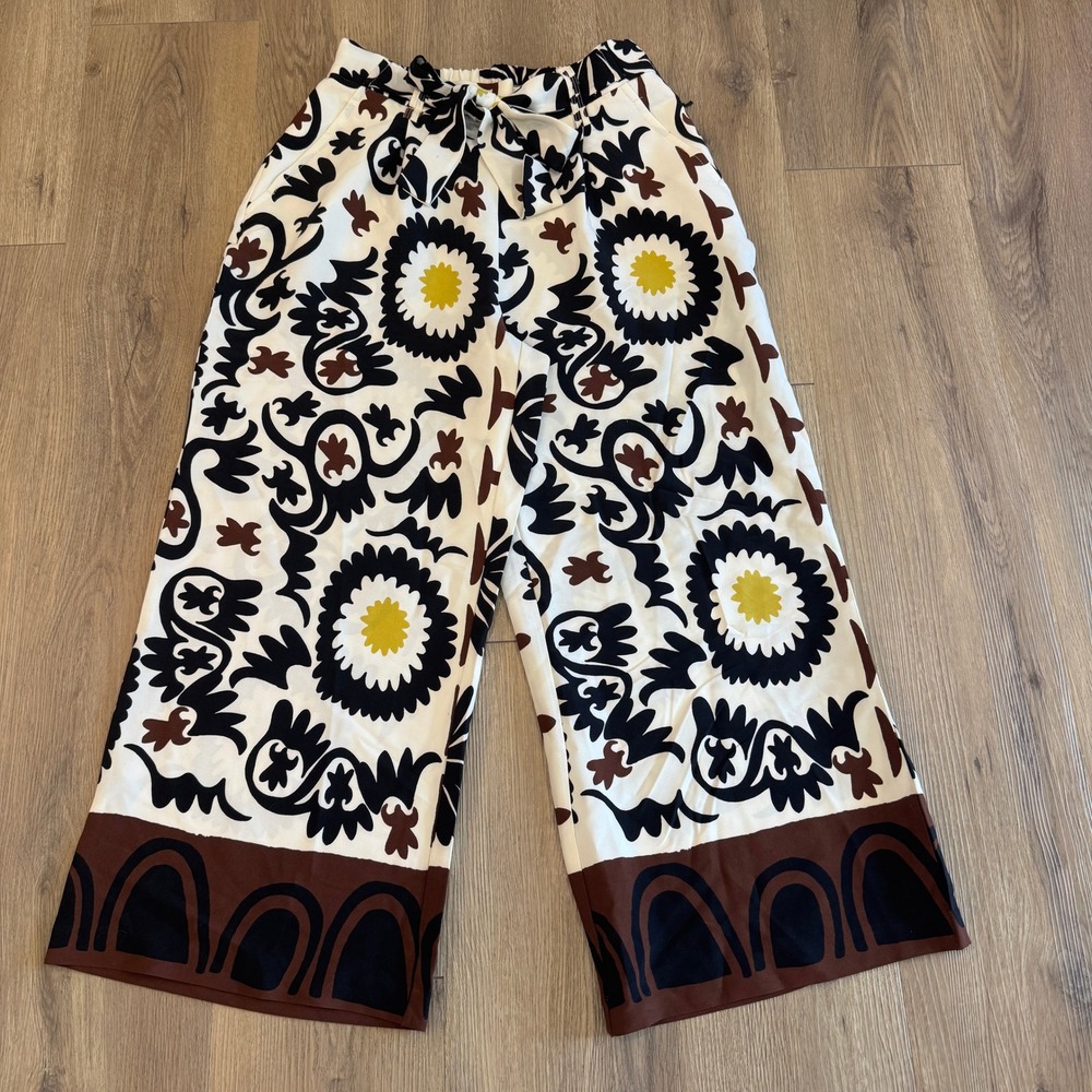Eliane Rose Wide Leg Crop Gaucho Pants Sz Small Boho Floral Print Tie Waist NWT
